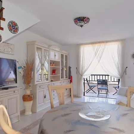 Casa Nicole Parque Santiago 2 아파트 *