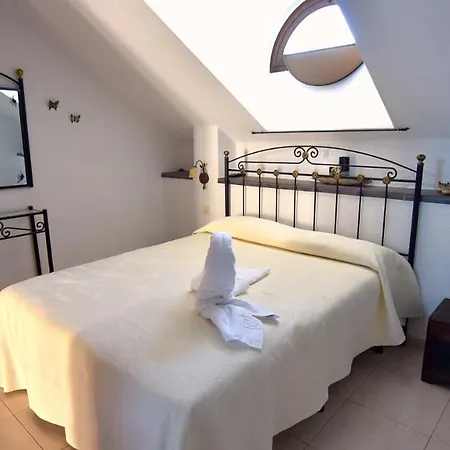 Casa Nicole Parque Santiago 2 아로나