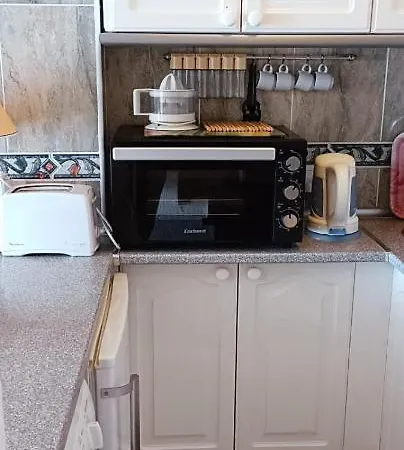 Casa Nicole Parque Santiago 2 아파트 아로나